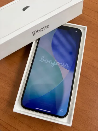 iPhone 13 128Gb branco com carregador original