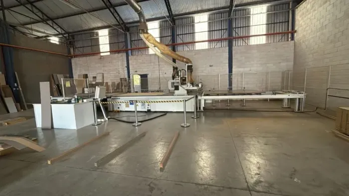 Centro de usinagem Morbidelli 3618 Marca Morbidelli Modelo 3618 Tipo Centro de usinagem 