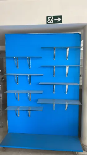 Móveis para comércio
