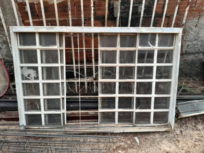 Porta e janela usadas Pra sair urgente!