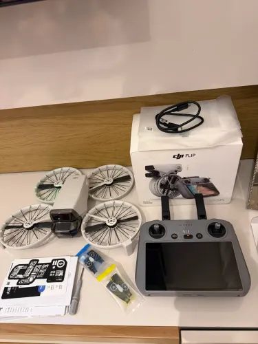 Drone Dji Flip + controle com Tela 
