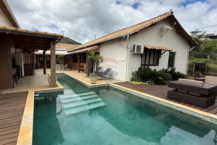 Lindo sitio à venda em Lima Duarte - MG