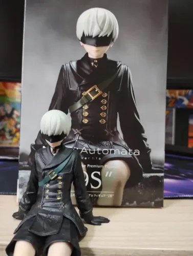 Figura de Ação 9s Nier Automata, com caixa.