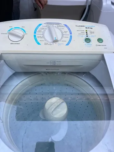 Máquina de Lavar 9 kilos Electrolux