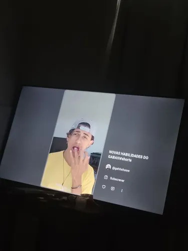 TV 50 polegadas TCL funcionando tudo faço bolo em uma de 32