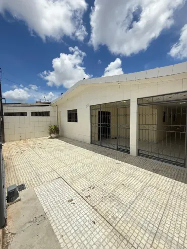 Casa para Venda em João Pessoa / PB no bairro Cristo Redentor