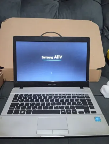 Computador Samsung ótimo estado.