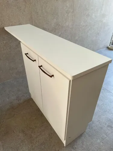 Mesa e balcão para escritório