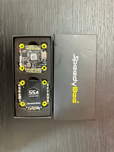 Stack SpeedyBee F405 V4 + ESC 55A 4in1 8-Bit (3-6S) - FPV Drone