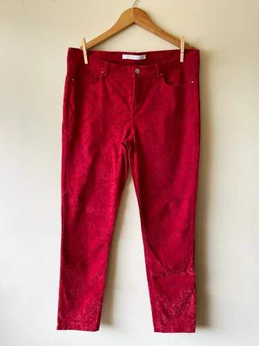 Calça vermelha - A Collection