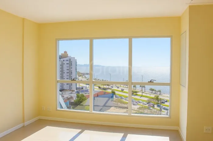 Sala com 35m² no centro de Florianópolis