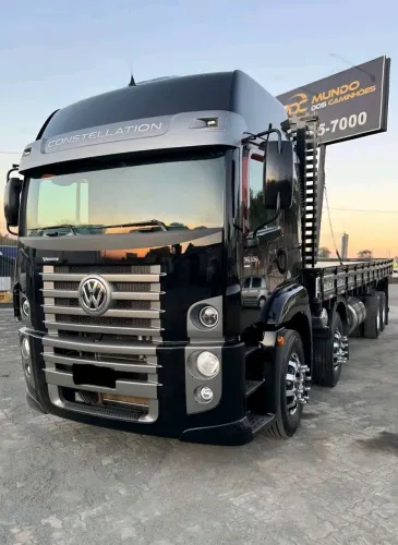 VW 30330 Constellation 8x2 carroceria