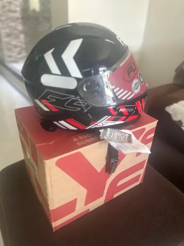 Capacete novo - FLY - N60