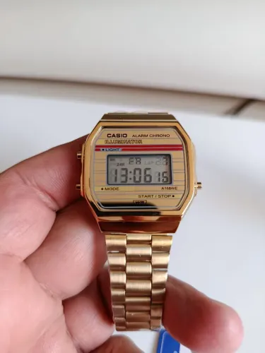 CASIO DIGITAL RETRÔ ANOS 80 ( DOURADO OU PRATA )