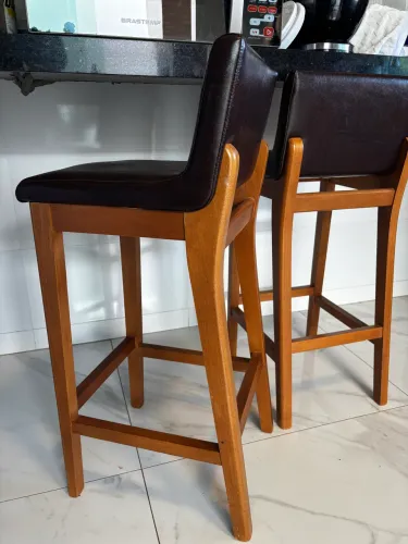 Kit com 2 banquetas