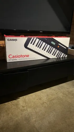 Teclado Casio CT-S200