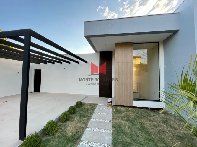 Excelente Casa em Condomínio para Venda localizada no Bairro Trilhas Do Sol, com 3 dormitó