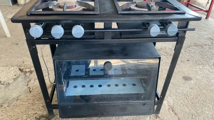 FOGÃO INDUSTRIAL DUAS BOCAS COM FORNO ACOPLADO   
