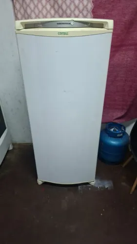 Geladeira fros fre voltagem 110 algumas marca de uso por fora gela super bem