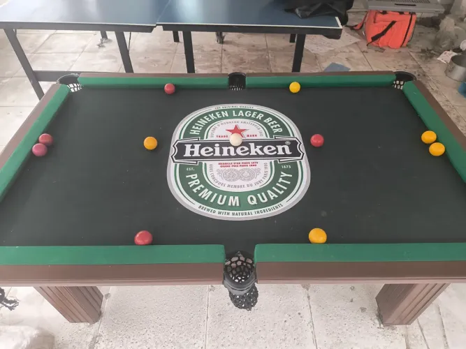 Mesa de Sinuca / Bilhar Heineken 1,90 x 1,18 m - Reformada há 1 ano - Excelente Estado
