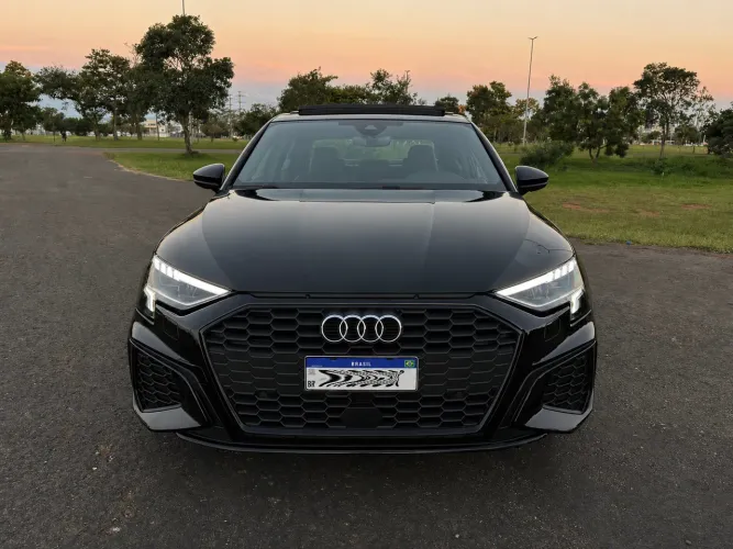 Audi A3 Sed. Perform. Black 2.0 TFSI S-tronic 2023