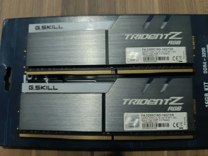 Memoria tridentz 16gb RGB 3200