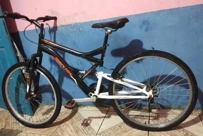 Bicicleta Houston aro 26 top toda completa faço entrega grátis