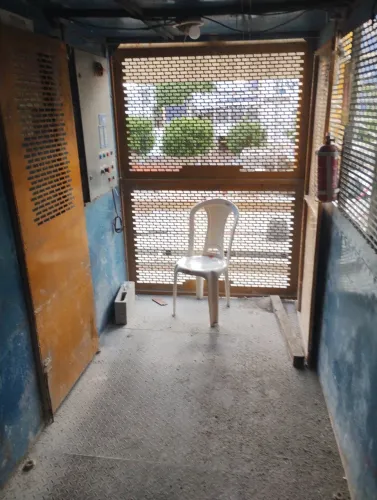 VENDO ELEVADOR EXTERNO PARA OBRAS 