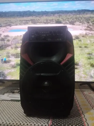 Caixa bluetooth grande e potente
