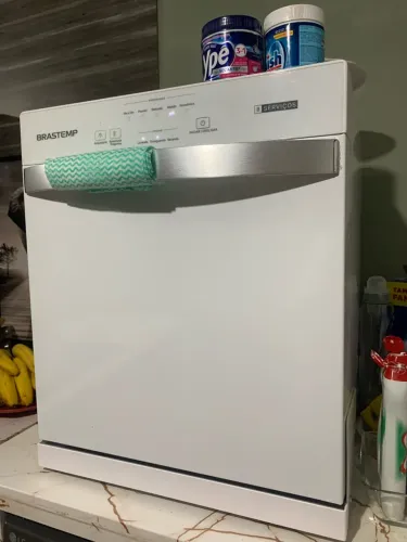 Vende se lava louças Brastemp 127 volts 8 serviços novinha