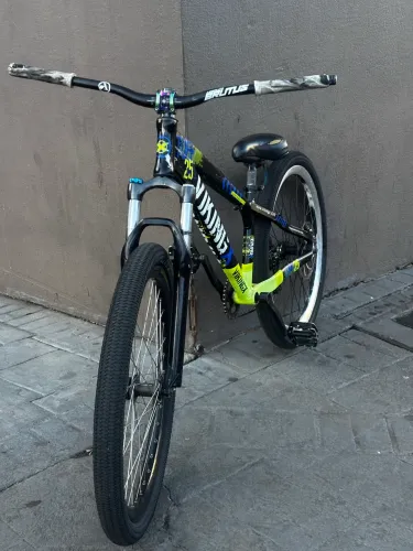 Vendo bike Viking tuff 25