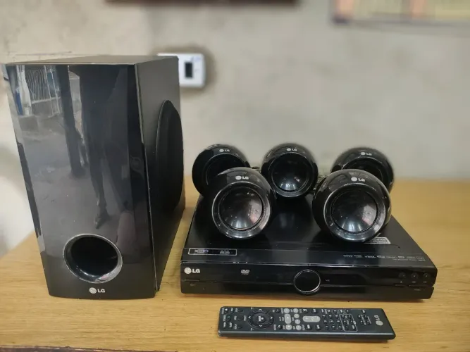 LG Home theate HT304SL
