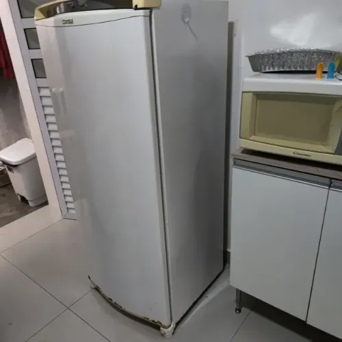 Freezer vertical Consul 231l