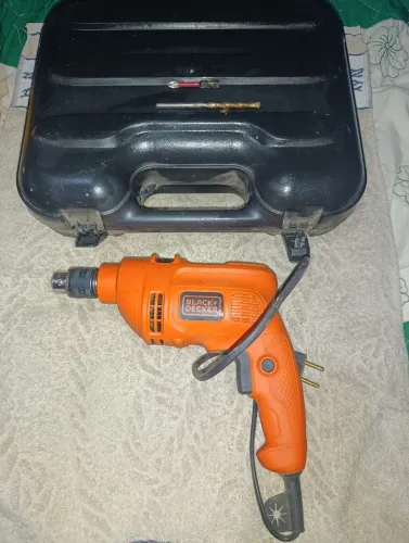 Furadeira Black+ Decker