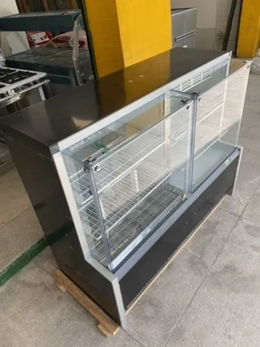 Balcão conjugado ( refrigerado tortas + estufa quente ) marca gelopar 