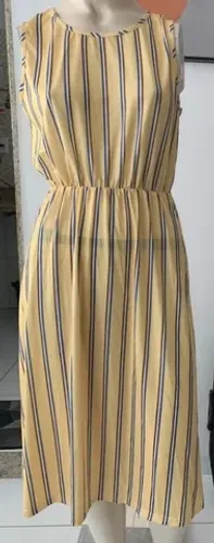 Vestido Longo com listras