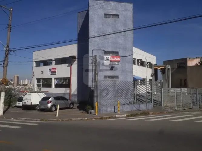 Prédio Comercial para alugar na Vila Palmares em Santo André - SP.