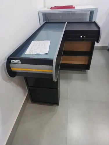 Balcão caixa check-out em madeira mdf 1,40 cm para mercado.( só novos )Lê a Descrição