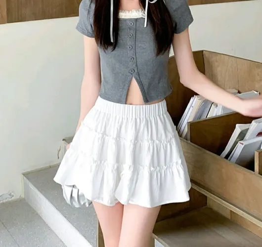 Saia 3 Marias curta branca importada NOVA