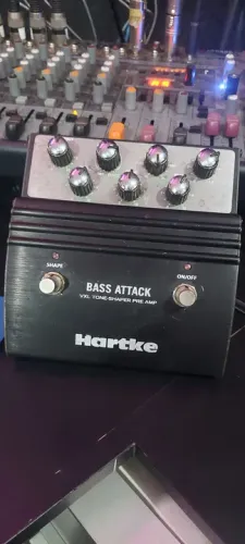 Pedal Hartke Bass Attack VXL para Baixo