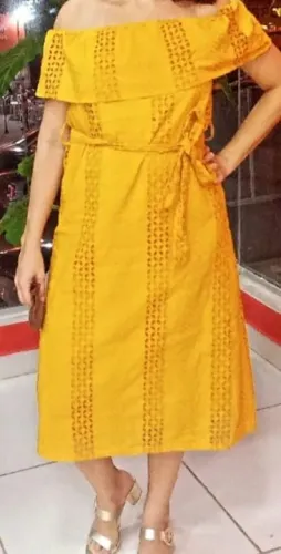Vestido em laise tamanho P/38