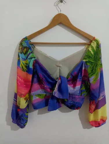 blusa estampada da angelique muito linda