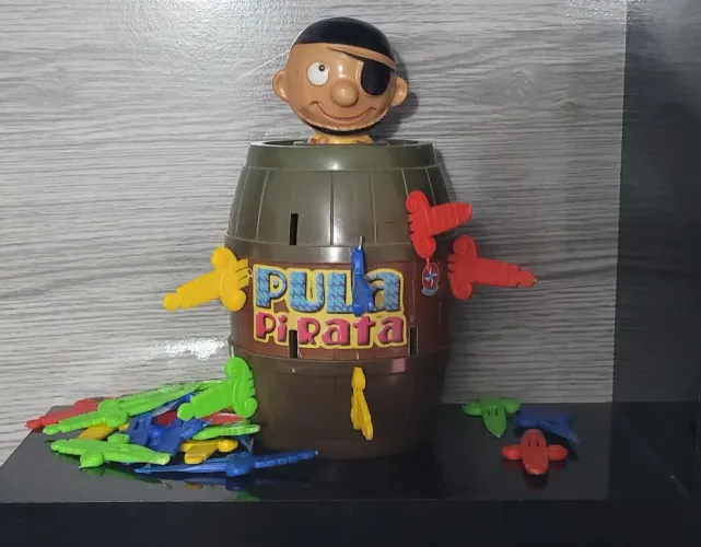 Brinquedo raro colecionador: Pula Pirata - Estrela (Modelo antigo)