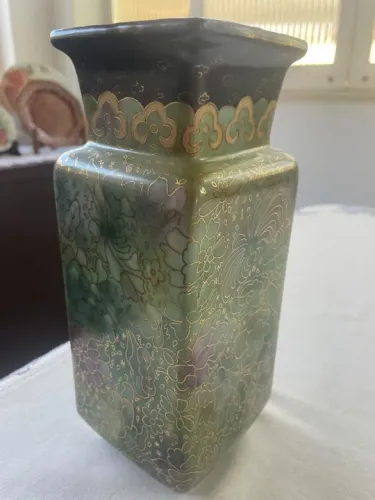 Vaso Quadrado pintado a mão estilo cloisonne porcelana antiga  