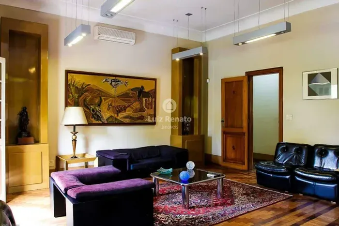 Casa Comercial com 2.503 m² à Venda - Centro