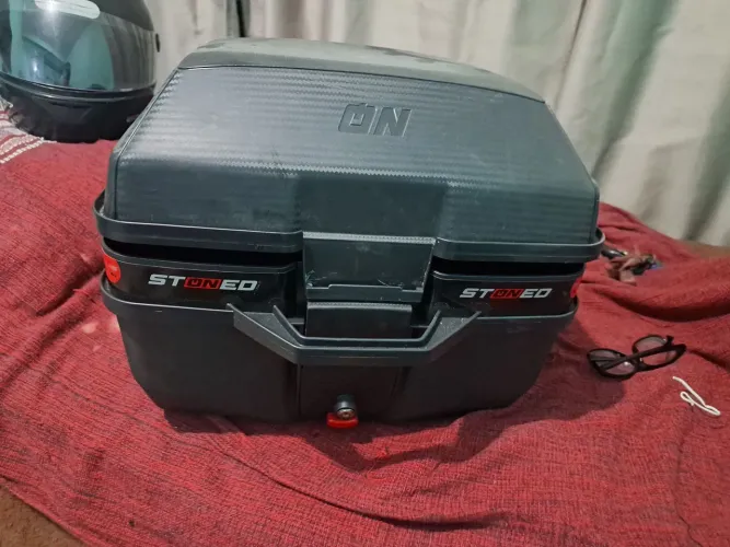 bau 35 zerado stoned quadrado cabe capacete mas capa