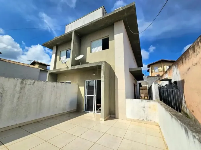 Casa à venda em Cotia, Residencial Pastoreiro, com 2 suítes, com 85 m², Condomínio Caucaia