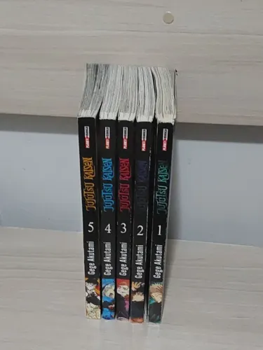 Jujutsu Kaisen - Volumes 1 a 5 - Mangá