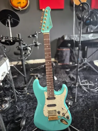 Guitarra Elétrica Studebaker Sky Hawk HSS Year One Edition