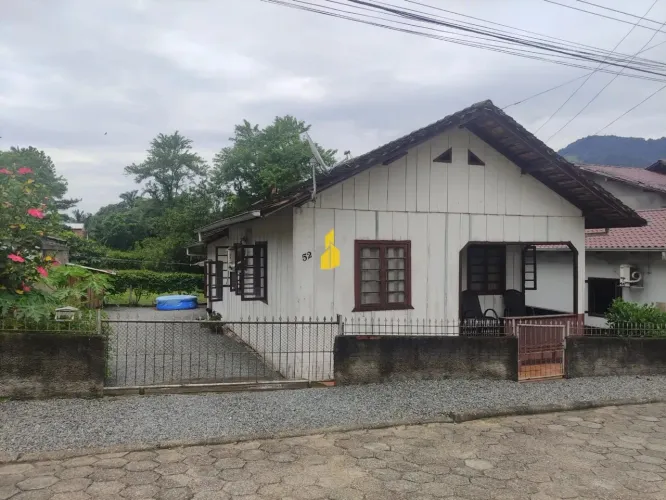 Casa à venda no bairro Rodeio 12 - Rodeio/SC